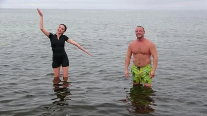 Kış ortasında Van Gölü'nde yüzme akımı başlattılar