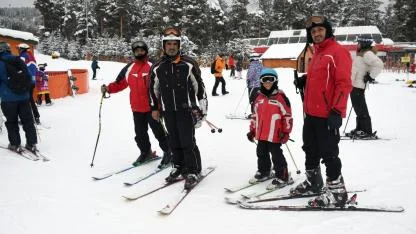 Kristal kar üzerinde hafta sonu mesaisi