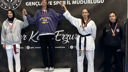 Oltulu taekwondocular Erzurum’dan madalyayla döndü