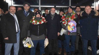 Otizmli milli kayakçı kardeşlerden dünya başarısı