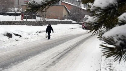 Sarıkamış yeniden karla kaplandı