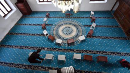 Sarıkamış’ta camiler ramazana hazır