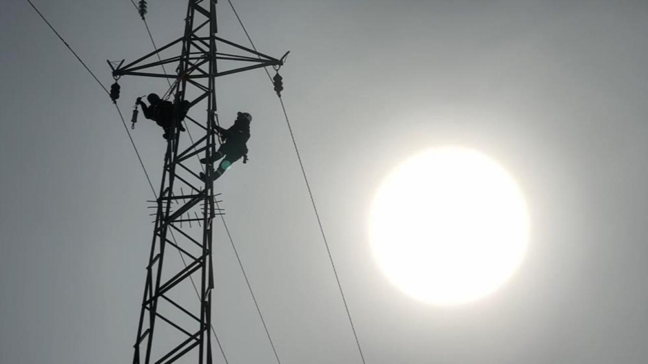 VEDAŞ ekiplerinin zorlu mesaisi