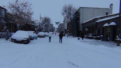 Kars yeniden beyaza büründü