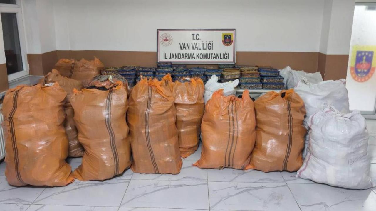 Yol kontrolünde milyonluk kaçak ürün