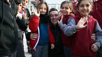 Ağrı Emniyet Müdürü Önder, öğrencilerle buluşarak polislik mesleğini tanıtıyor