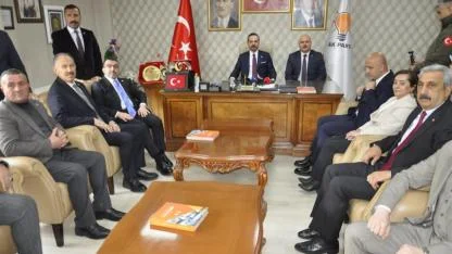 AK Parti Genel Başkan Yardımcısı Kürşad Zorlu Kars’ta