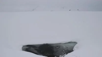 Balık Gölü’nde bahar öncesi kar manzarası
