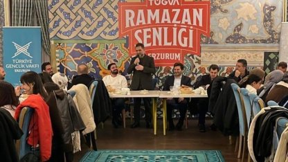 Erzurum’da gençlerle dayanışma iftarı