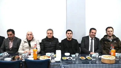 Başkan Yiğider, muhtarlarla iftarda buluştu