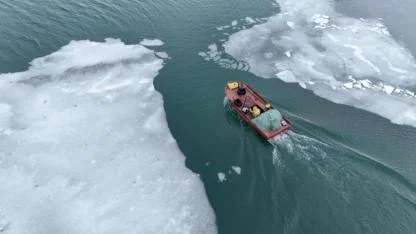 Buzlar çözüldü, balıkçılar göle açıldı