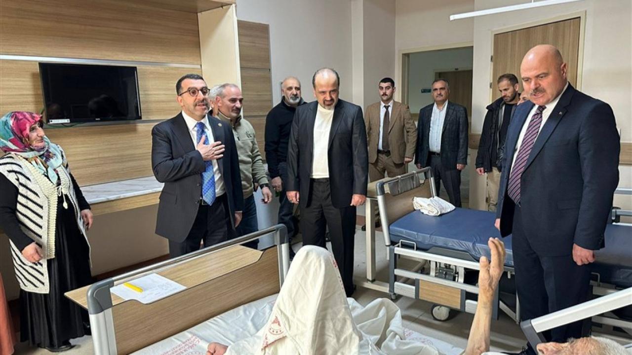 Çalkın ve Sancar, hastaların bayramını kutladı