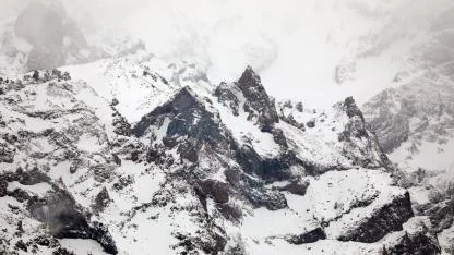 Cehennem Vadisi kar ve buzla kaplandı