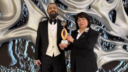 Dünyaca ünlü yazar Akif Manaf “Yılın Barış İnsanı” ödülünü aldı