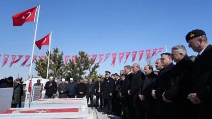Karskapı Şehitliği’nde gurur ve hüzün bir arada yaşandı