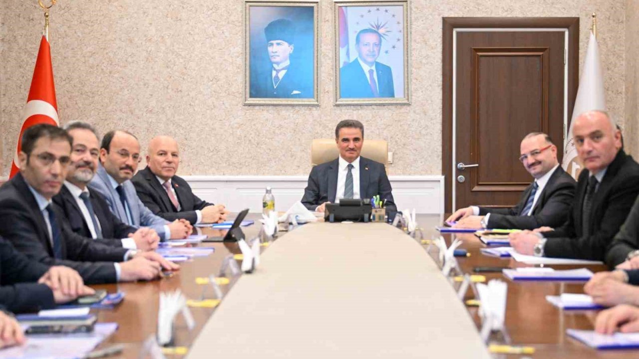 Erzurum’da "Model Fabrika Projesi" istişare toplantısı gerçekleştirildi