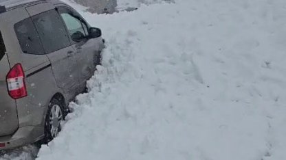 Erzurum’da yola çığ düştü