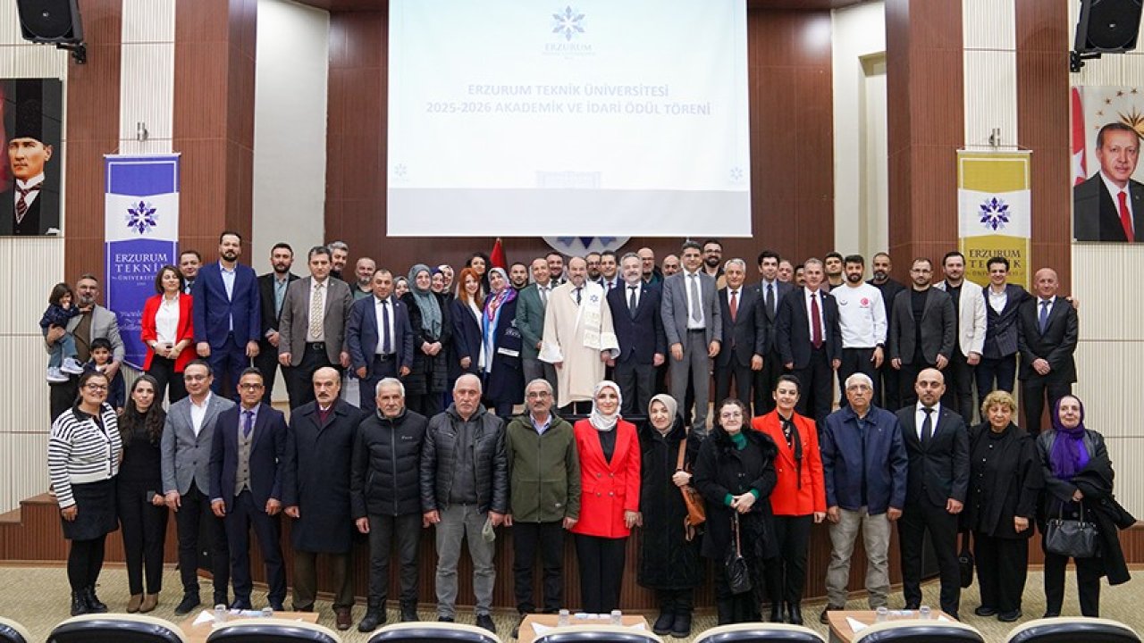 ETÜ’de akademik giysi ve ödül töreni gerçekleştirildi