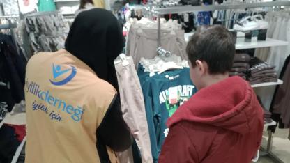 Hayırseverlerden Ağrılı çocuklara bayram hediyesi