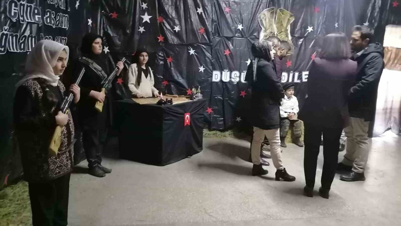 Hınıs’ta canlı müze beğeni topladı