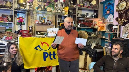 Iğdır’da nostalji rüzgarı: Pul ve kartpostalla mesaj gönderme geleneği yeniden canlandı