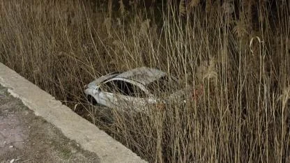 Otomobil sulama kanalına uçtu