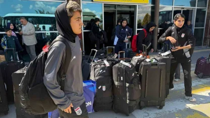 İran kadın milli futbol takımı Iğdır’da