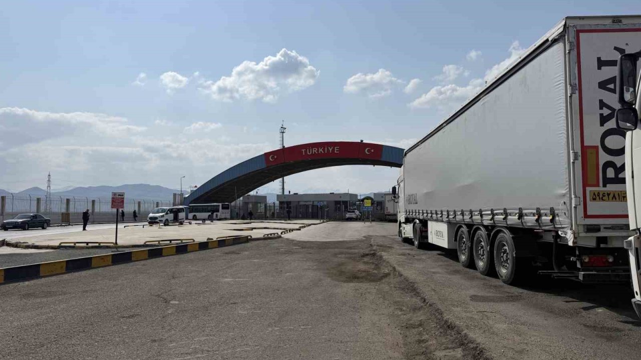 İran’dan Nahçıvan’a İHA saldırısı sonrası kapatılan sınır kapıları yeniden açıldı