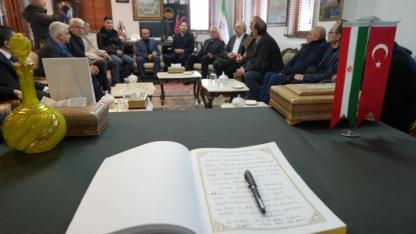 Erzurum’da İranlılar için taziye defteri açıldı