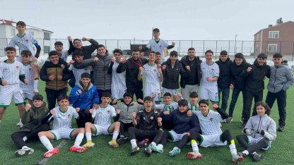 Kars 36 Spor U16 takımı şampiyonluğa ulaştı