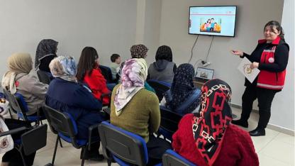 Kars ADEM’de Ailelere Yönelik Mobil Uygulamalar tanıtıldı
