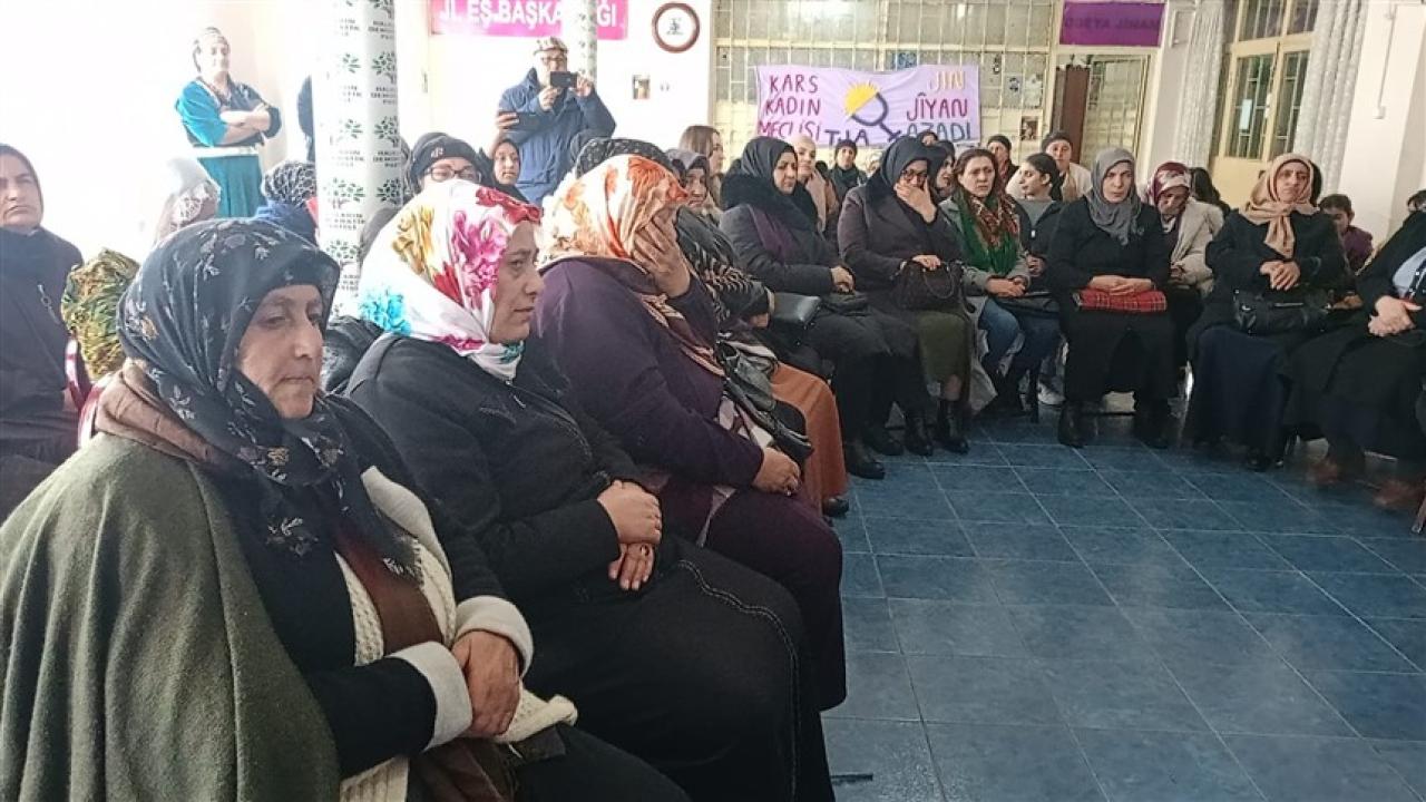 Kars DEM Parti’de sessiz 8 Mart etkinliği