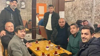 Kars’ta iftar sonrası çay sohbetleri