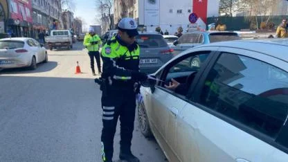 Kars’ta trafik güvenliği için bilgilendirme çalışması