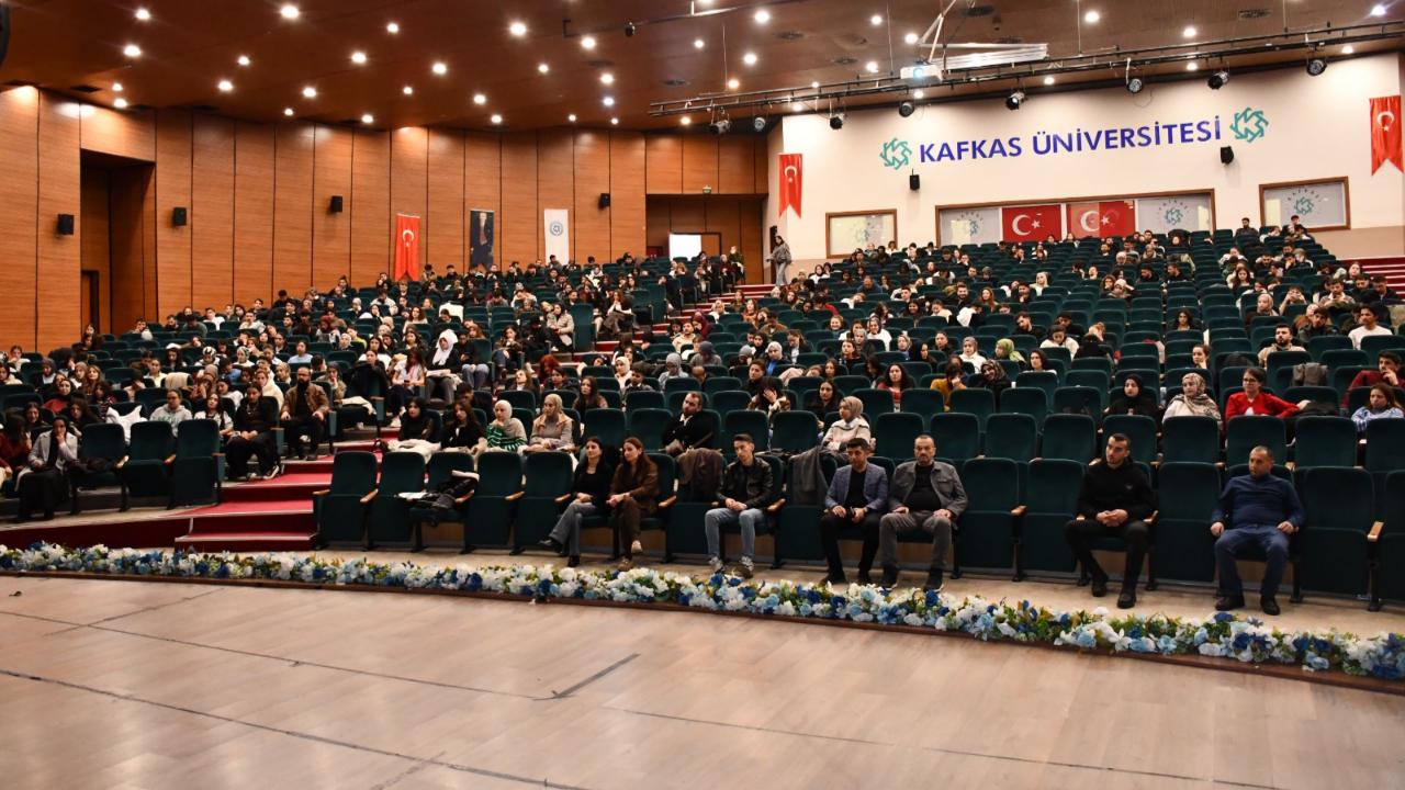 KAÜ’de “İŞKUR Gençlik Programı” eğitimi düzenlendi