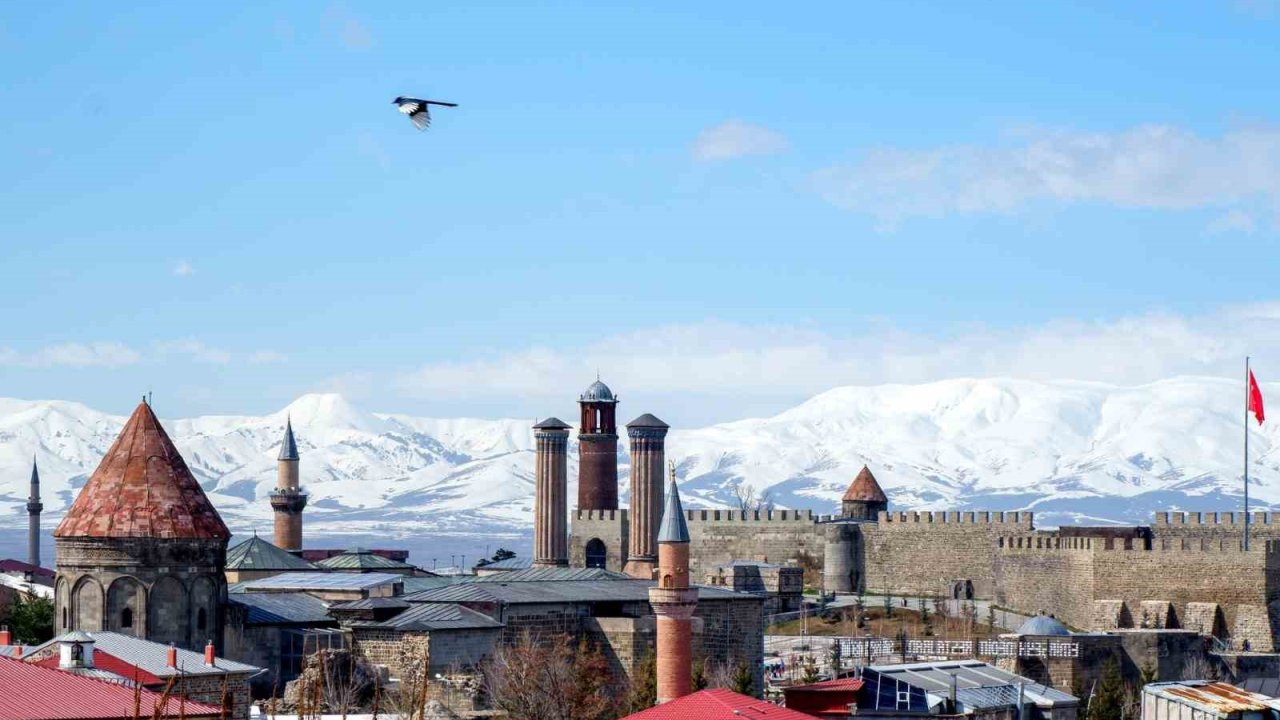 Meteorolojiden Erzurum ve Ardahan için yağış uyarısı