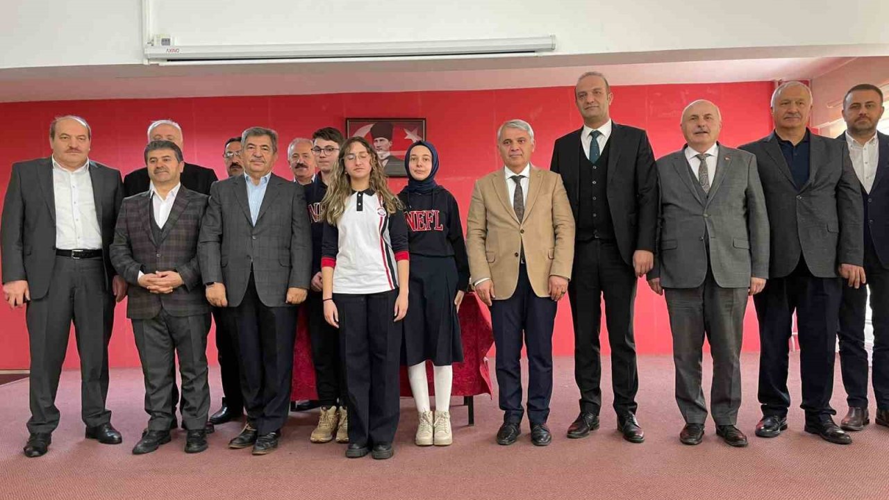 Prof. Dr. Necmettin Erbakan, vefat yıl dönümünde adını taşıdığı Fen Lisesi’nde anıldı