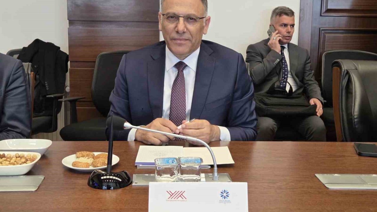 Rektör Gürel, ÜNİDAP 8. dönem toplantısına katıldı