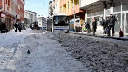 Sarıkamış'ta kar temizliği