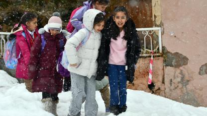Sarıkamnş'ta  ilkbaharda kar etkisini sürdürüyor