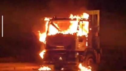 Seyir halindeki çöp kamyonu alev aldı