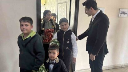 Susuz’da öğrencilerden kaymakama anlamlı ziyaret