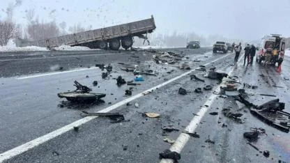 Tatvan’da feci kaza: 2 ölü, 5 yaralı