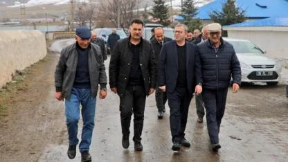 Vali Polat Gelirli köyünde