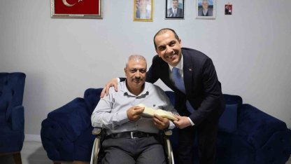 Vali Taşolar, Gazi Engenç’i ziyaret ederek bayramını tebrik etti