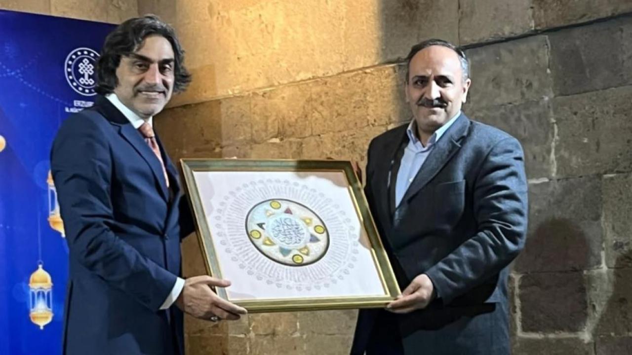 Yakutiye Medresesi’nde, tefekkür dolu bir buluşma