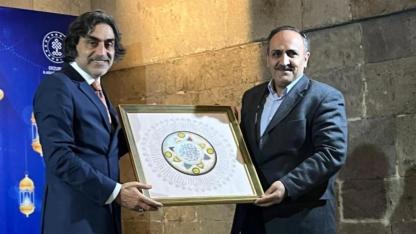 Yakutiye Medresesi’nde, tefekkür dolu bir buluşma