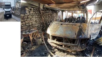 Yangında kül olan minibüs dayanışmayla yeniden alındı