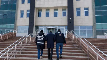 21 yıl hapis cezası bulunan 1 kişi Kars’ta yakalandı