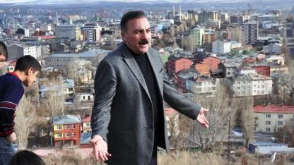 Bir tepki de Naif Alibeyoğlu’ndan geldi